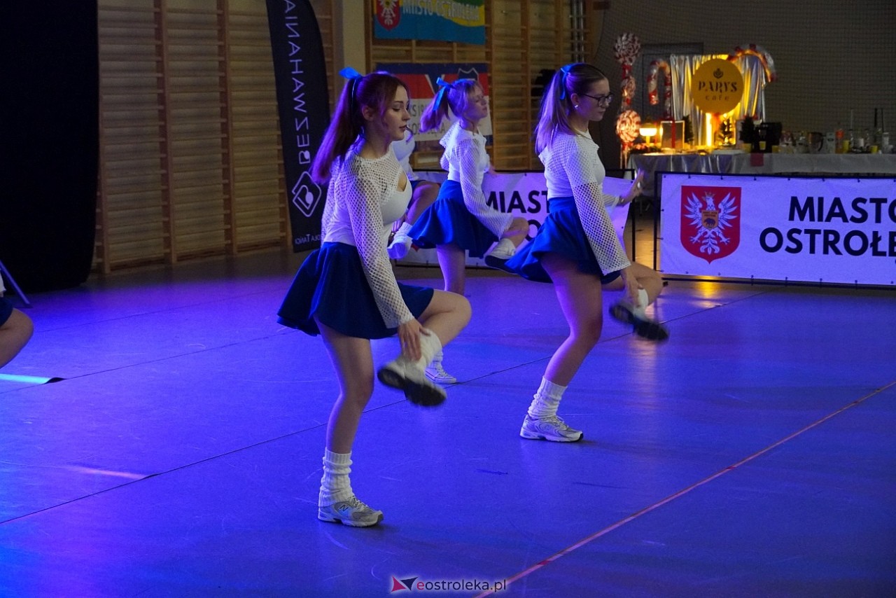 Wigilia Bezwahania Dance Center: grupy dorosłe [7.12.2024] - zdjęcie #69 - eOstroleka.pl