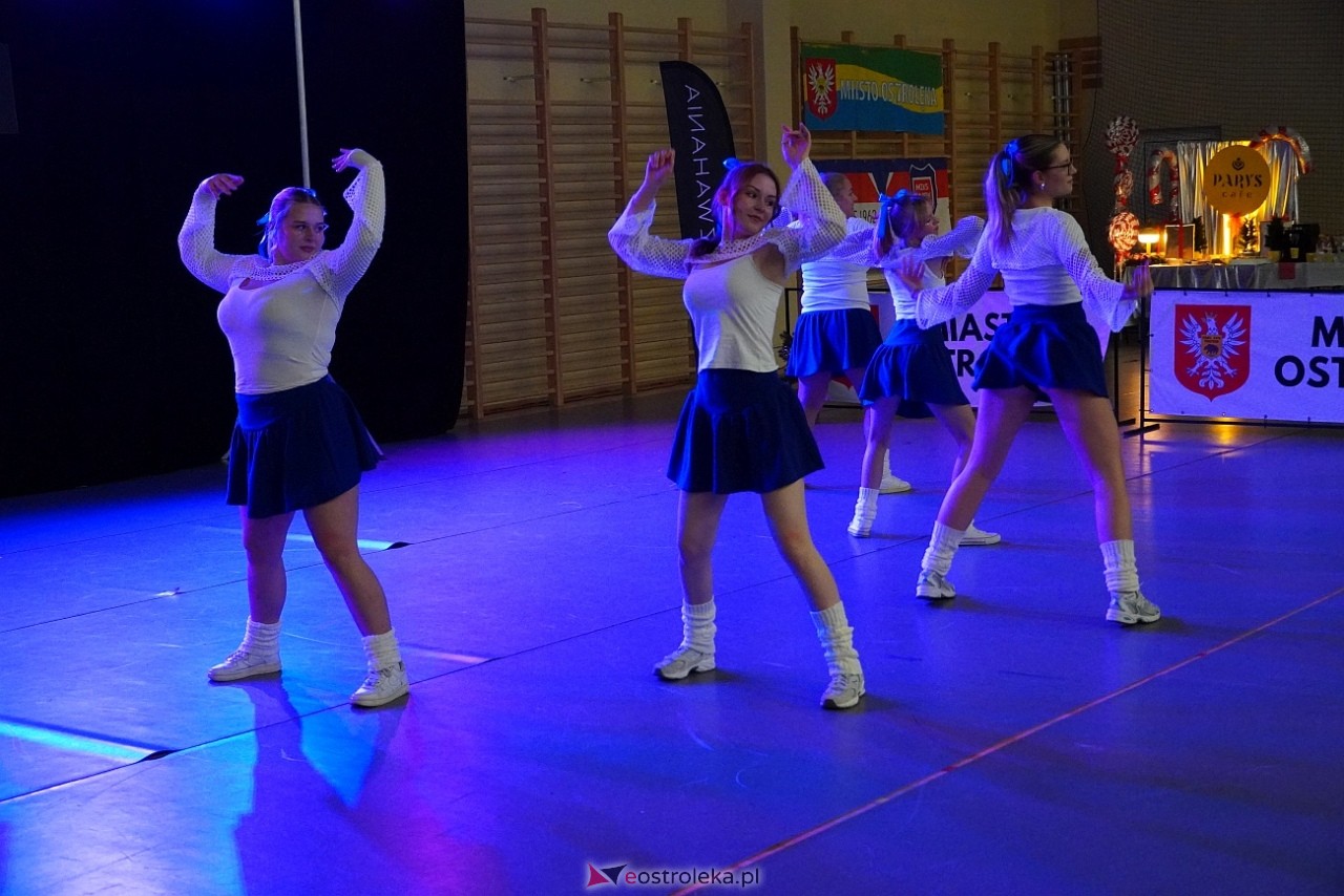 Wigilia Bezwahania Dance Center: grupy dorosłe [7.12.2024] - zdjęcie #67 - eOstroleka.pl