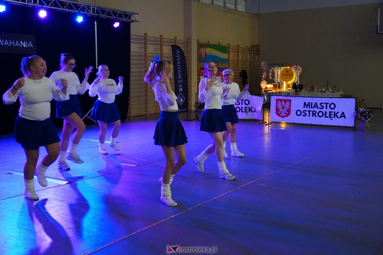 Wigilia Bezwahania Dance Center: grupy dorosłe [7.12.2024] - zdjęcie #64 - eOstroleka.pl