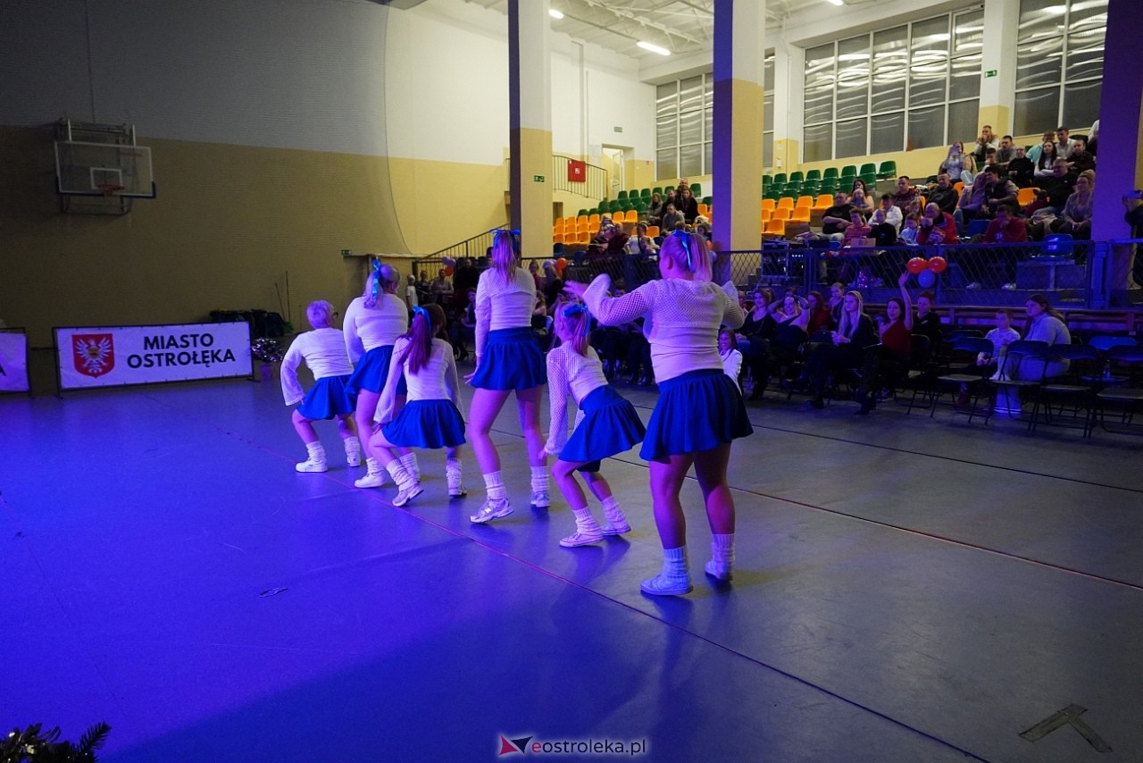 Wigilia Bezwahania Dance Center: grupy dorosłe [7.12.2024] - zdjęcie #59 - eOstroleka.pl
