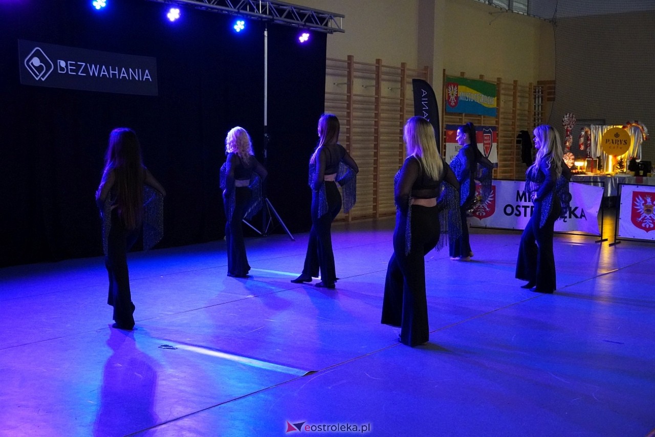 Wigilia Bezwahania Dance Center: grupy dorosłe [7.12.2024] - zdjęcie #51 - eOstroleka.pl