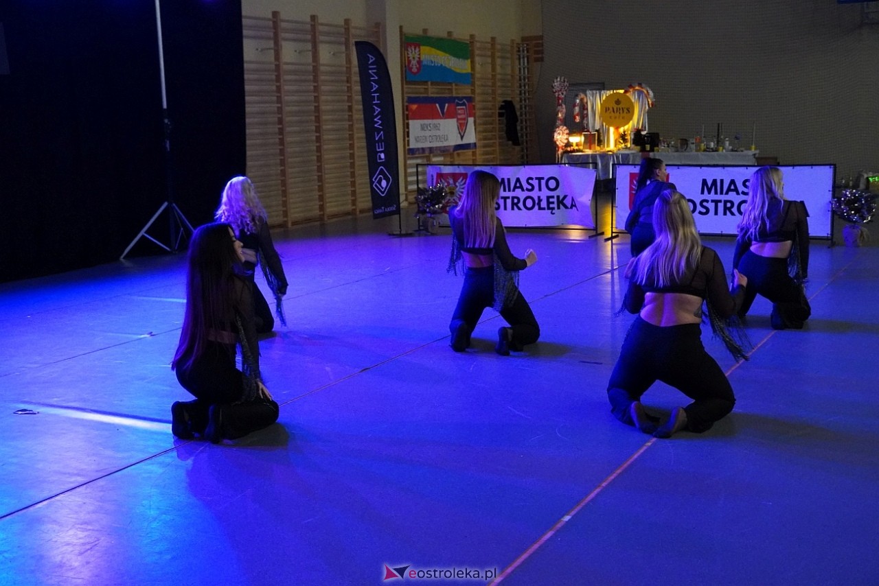 Wigilia Bezwahania Dance Center: grupy dorosłe [7.12.2024] - zdjęcie #48 - eOstroleka.pl