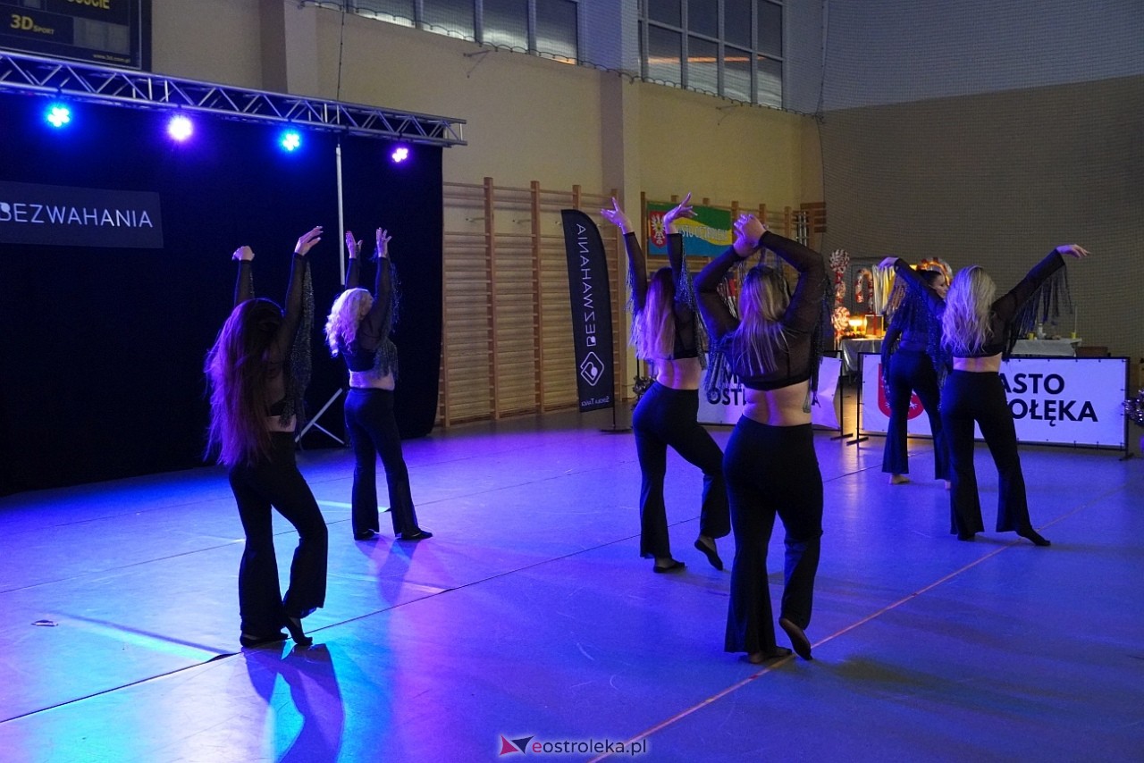 Wigilia Bezwahania Dance Center: grupy dorosłe [7.12.2024] - zdjęcie #47 - eOstroleka.pl