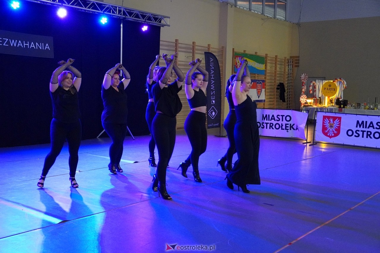 Wigilia Bezwahania Dance Center: grupy dorosłe [7.12.2024] - zdjęcie #38 - eOstroleka.pl