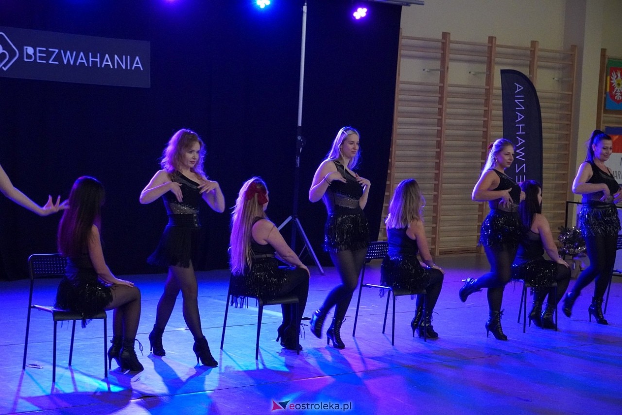 Wigilia Bezwahania Dance Center: grupy dorosłe [7.12.2024] - zdjęcie #26 - eOstroleka.pl