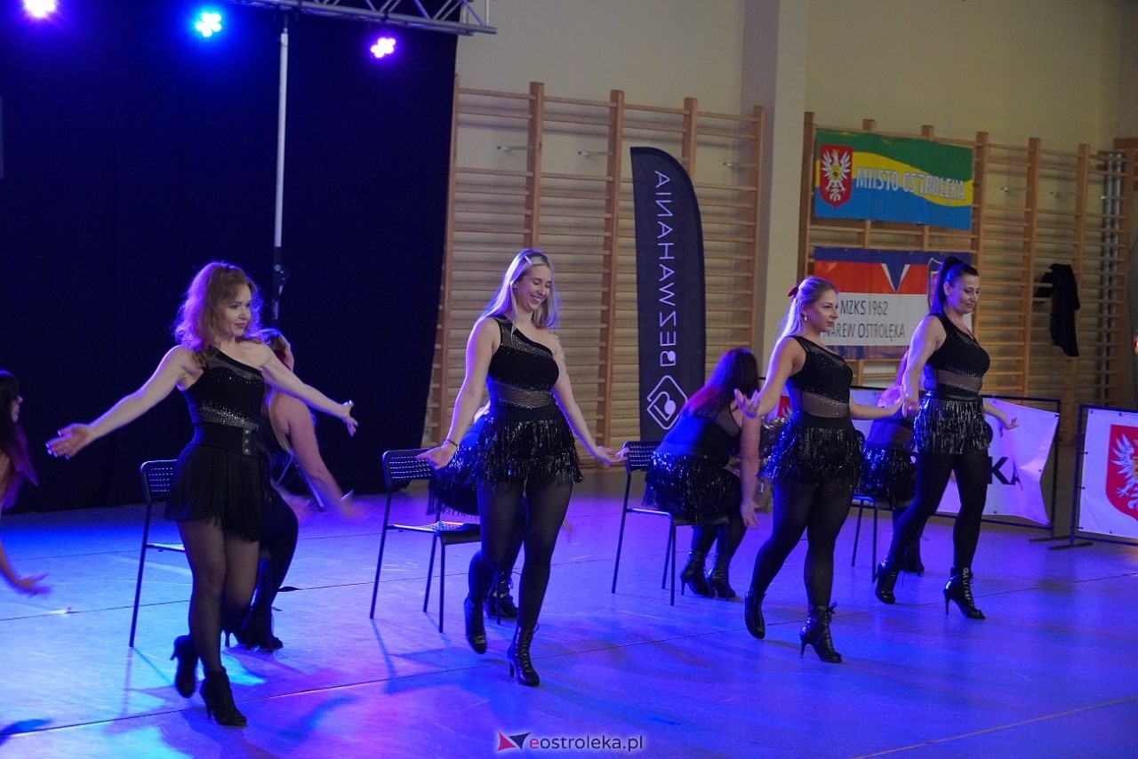 Wigilia Bezwahania Dance Center: grupy dorosłe [7.12.2024] - zdjęcie #25 - eOstroleka.pl