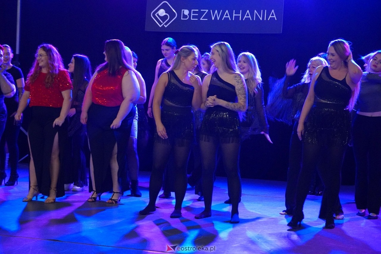 Wigilia Bezwahania Dance Center: grupy dorosłe [7.12.2024] - zdjęcie #11 - eOstroleka.pl