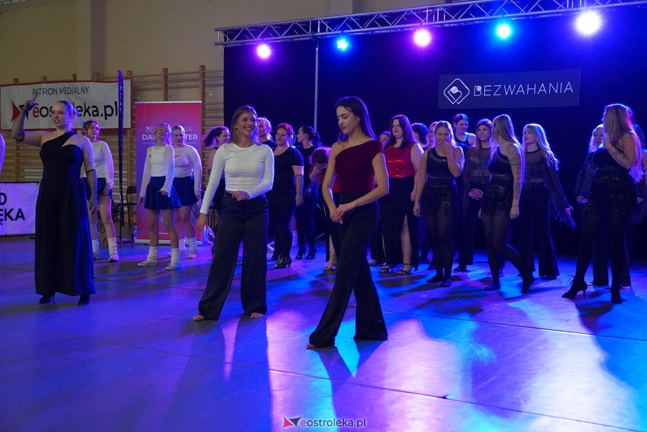 Wigilia Bezwahania Dance Center: grupy dorosłe [7.12.2024] - zdjęcie #10 - eOstroleka.pl