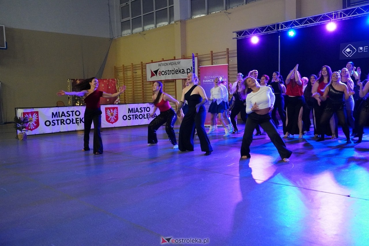 Wigilia Bezwahania Dance Center: grupy dorosłe [7.12.2024] - zdjęcie #6 - eOstroleka.pl
