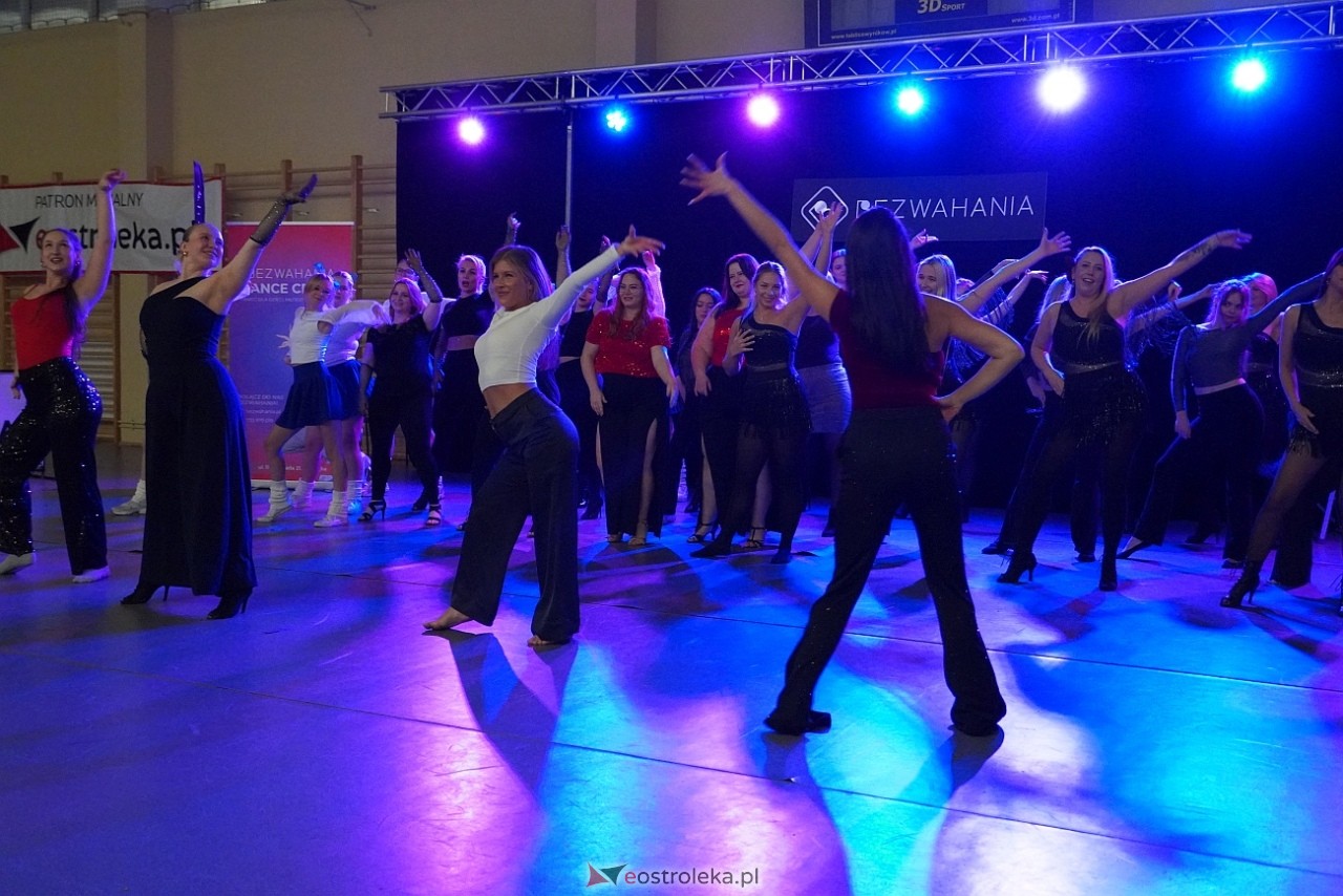 Wigilia Bezwahania Dance Center: grupy dorosłe [7.12.2024] - zdjęcie #5 - eOstroleka.pl
