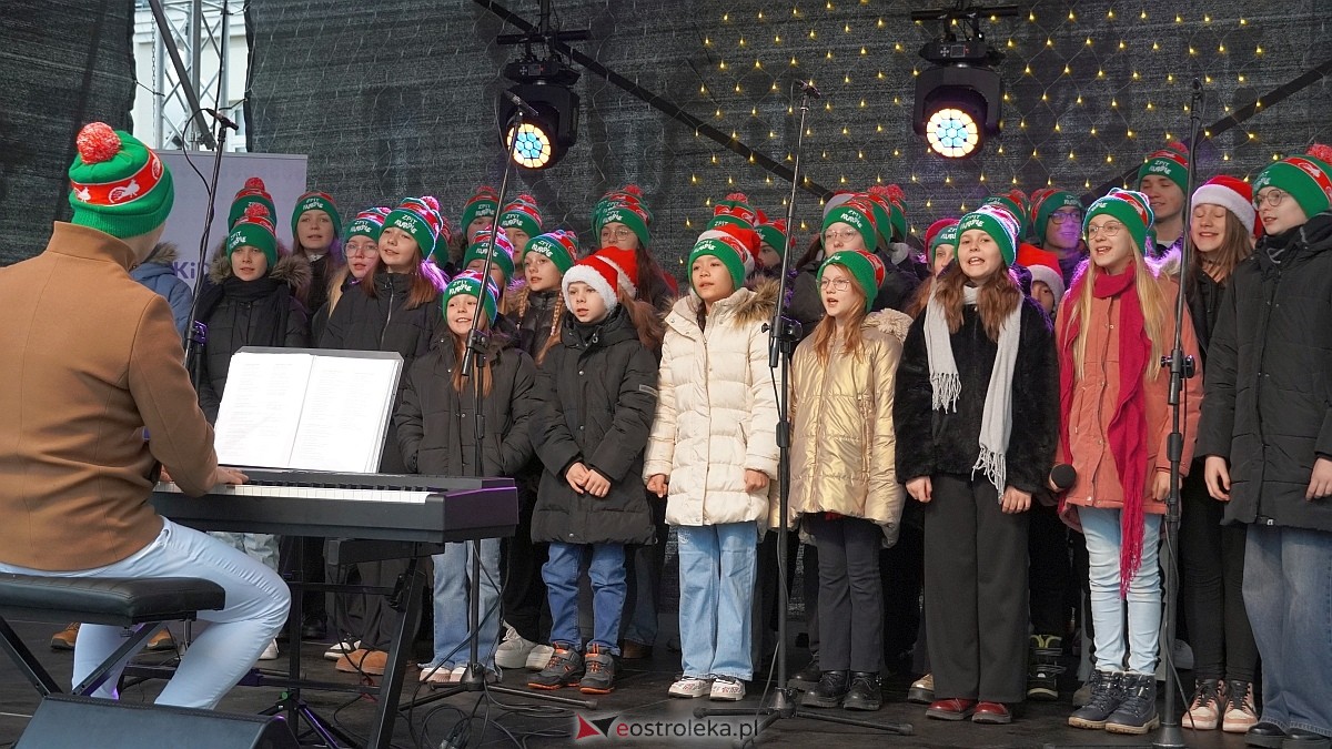 Bożonarodzeniowe spotkanie kultur Kurpiów, Kaszubów i Wielkopolan [8.12.2024] - zdjęcie #137 - eOstroleka.pl