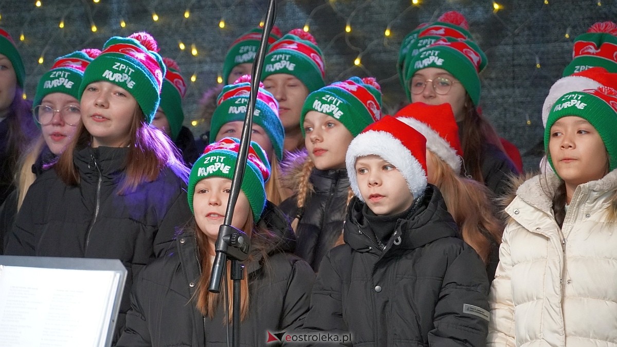 Bożonarodzeniowe spotkanie kultur Kurpiów, Kaszubów i Wielkopolan [8.12.2024] - zdjęcie #135 - eOstroleka.pl