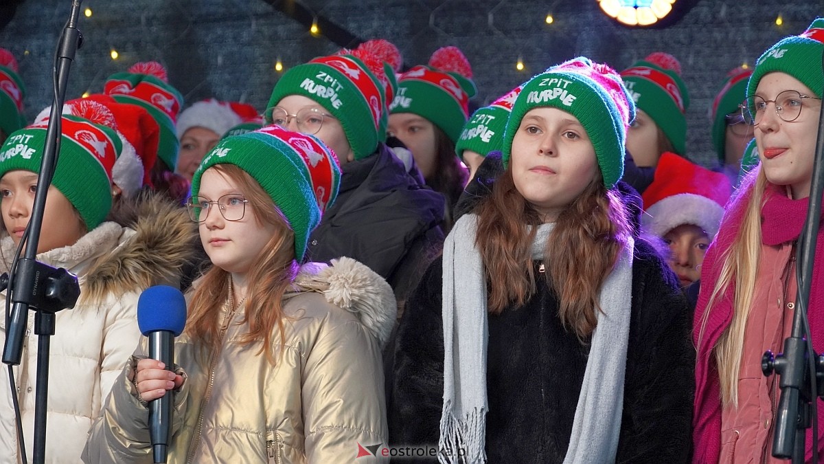 Bożonarodzeniowe spotkanie kultur Kurpiów, Kaszubów i Wielkopolan [8.12.2024] - zdjęcie #124 - eOstroleka.pl
