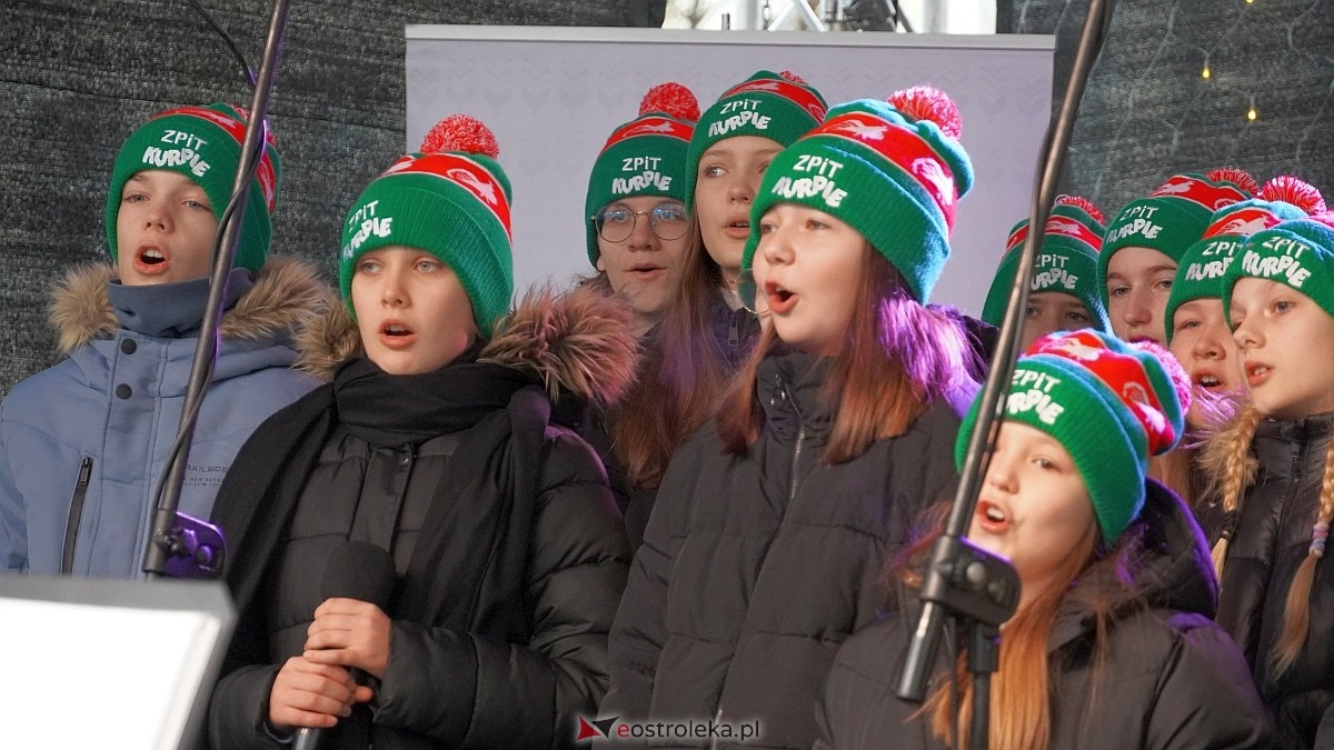 Bożonarodzeniowe spotkanie kultur Kurpiów, Kaszubów i Wielkopolan [8.12.2024] - zdjęcie #122 - eOstroleka.pl