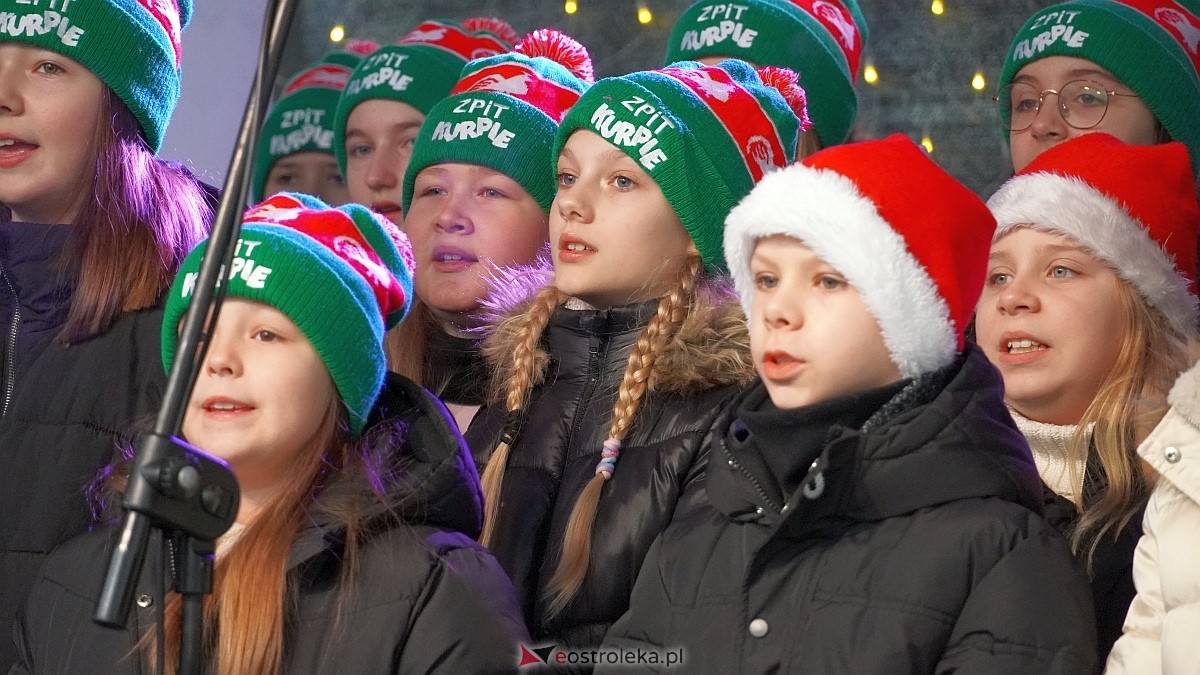 Bożonarodzeniowe spotkanie kultur Kurpiów, Kaszubów i Wielkopolan [8.12.2024] - zdjęcie #120 - eOstroleka.pl