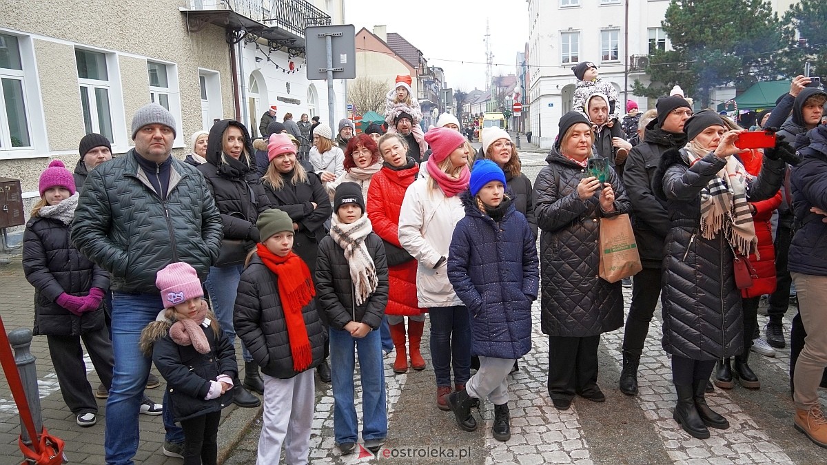 Bożonarodzeniowe spotkanie kultur Kurpiów, Kaszubów i Wielkopolan [8.12.2024] - zdjęcie #110 - eOstroleka.pl