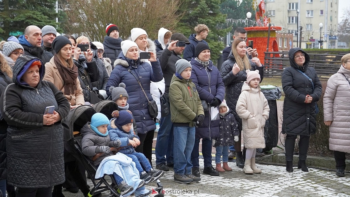 Bożonarodzeniowe spotkanie kultur Kurpiów, Kaszubów i Wielkopolan [8.12.2024] - zdjęcie #108 - eOstroleka.pl