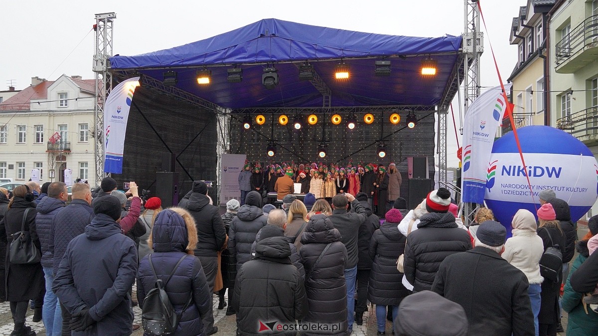 Bożonarodzeniowe spotkanie kultur Kurpiów, Kaszubów i Wielkopolan [8.12.2024] - zdjęcie #105 - eOstroleka.pl