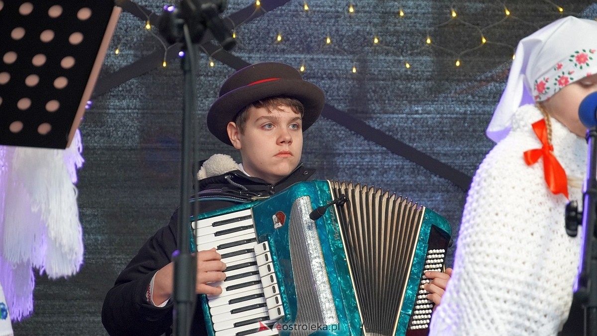 Bożonarodzeniowe spotkanie kultur Kurpiów, Kaszubów i Wielkopolan [8.12.2024] - zdjęcie #86 - eOstroleka.pl