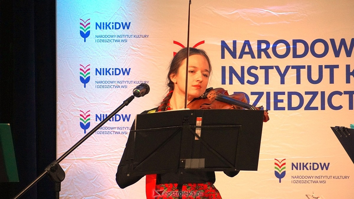 Bożonarodzeniowe spotkanie kultur Kurpiów, Kaszubów i Wielkopolan [8.12.2024] - zdjęcie #68 - eOstroleka.pl