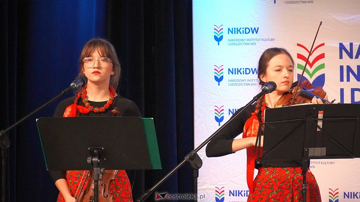 Bożonarodzeniowe spotkanie kultur Kurpiów, Kaszubów i Wielkopolan [8.12.2024] - zdjęcie #66 - eOstroleka.pl