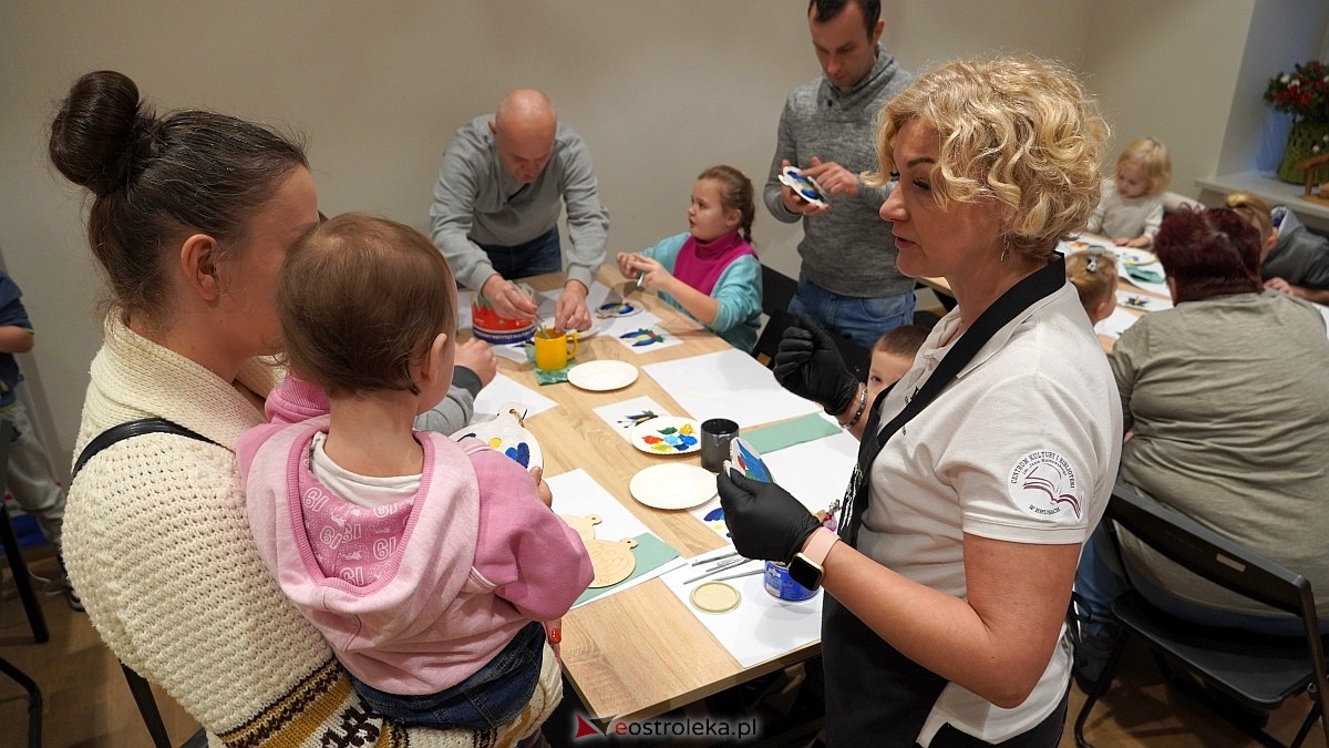 Bożonarodzeniowe spotkanie kultur Kurpiów, Kaszubów i Wielkopolan [8.12.2024] - zdjęcie #43 - eOstroleka.pl