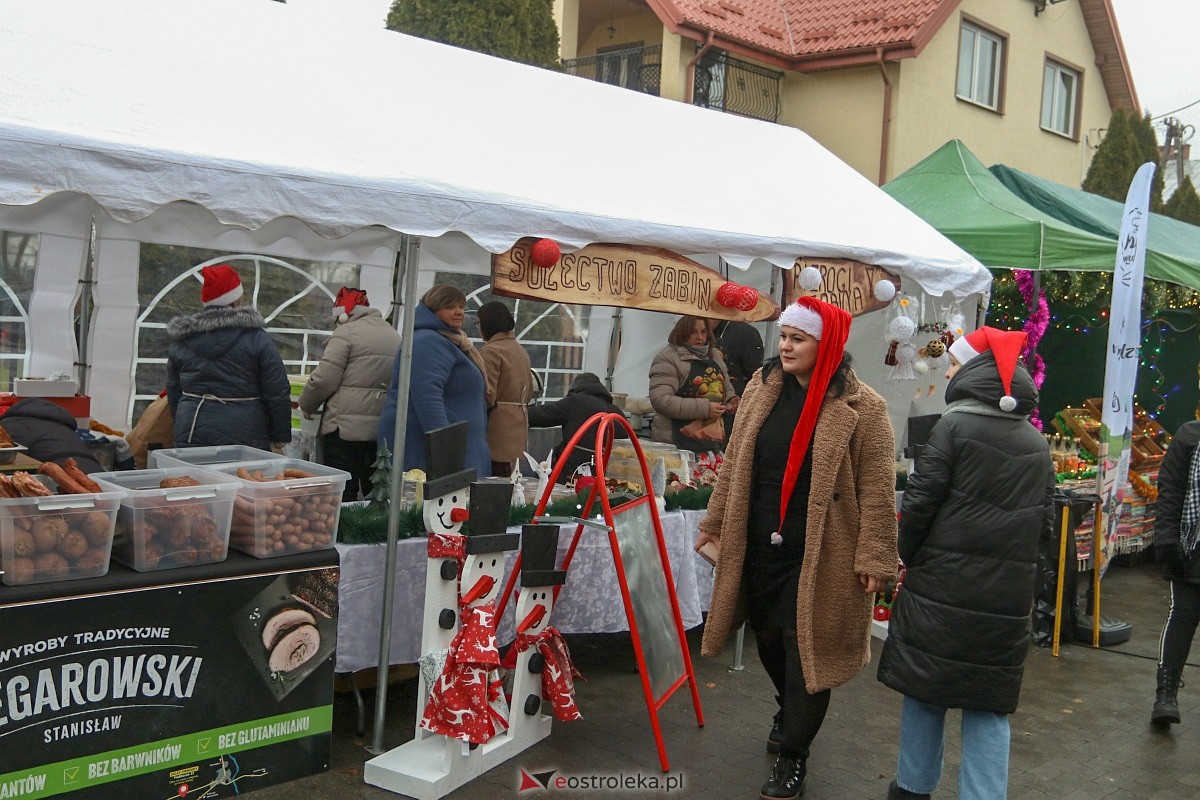 Jarmark świąteczny w Olszewie-Borkach [8.12.2024] - zdjęcie #143 - eOstroleka.pl