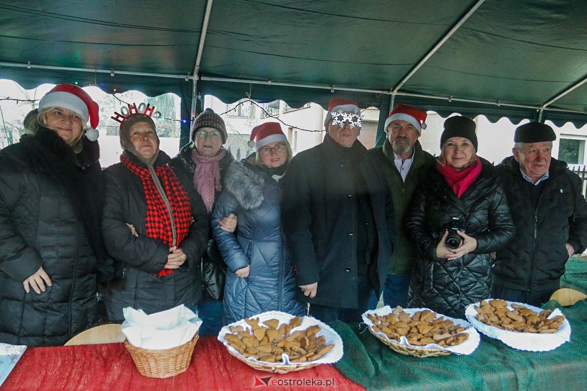 Jarmark świąteczny w Olszewie-Borkach [8.12.2024] - zdjęcie #140 - eOstroleka.pl