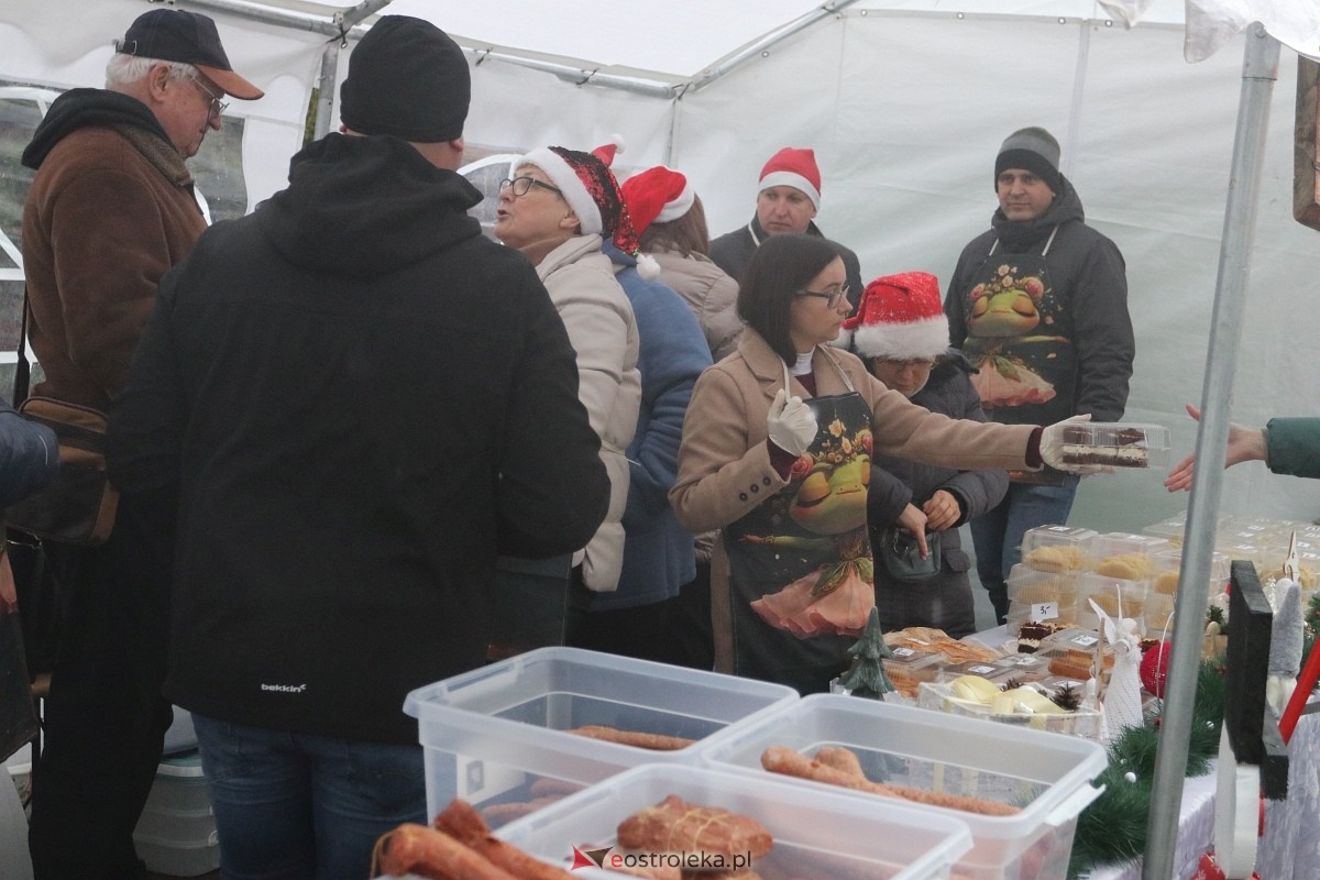 Jarmark świąteczny w Olszewie-Borkach [8.12.2024] - zdjęcie #139 - eOstroleka.pl