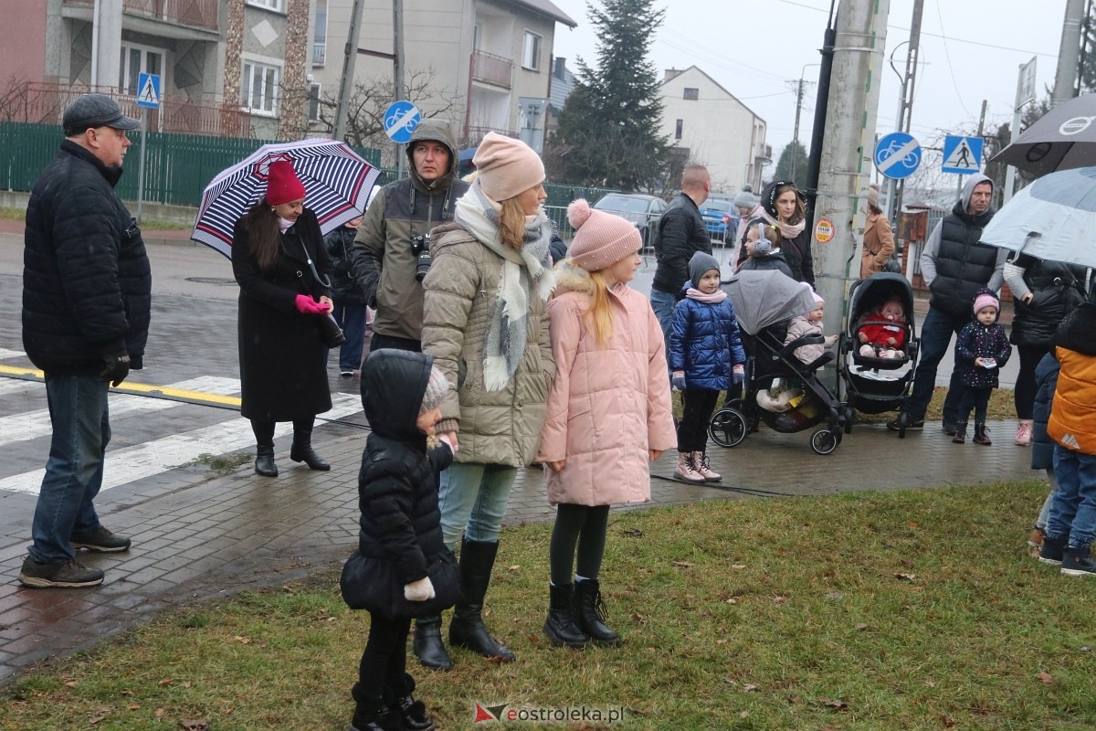 Jarmark świąteczny w Olszewie-Borkach [8.12.2024] - zdjęcie #135 - eOstroleka.pl