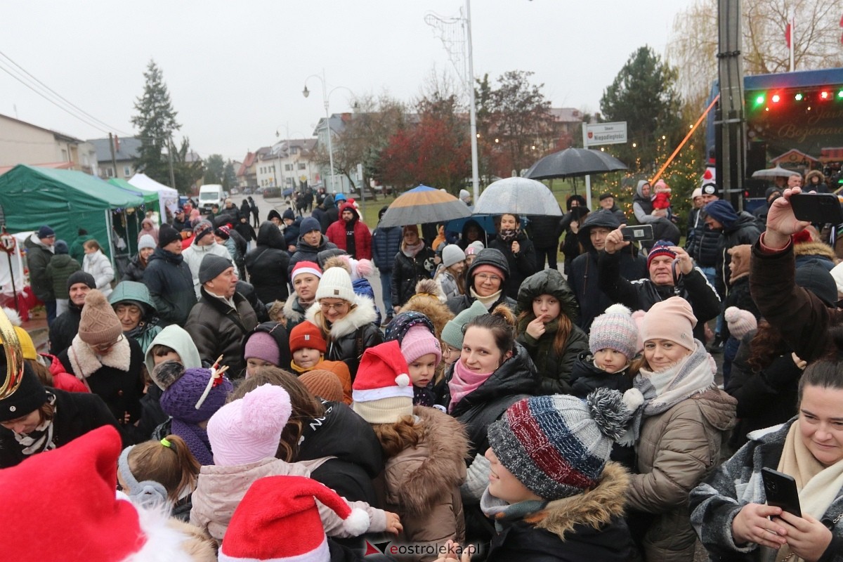 Jarmark świąteczny w Olszewie-Borkach [8.12.2024] - zdjęcie #70 - eOstroleka.pl