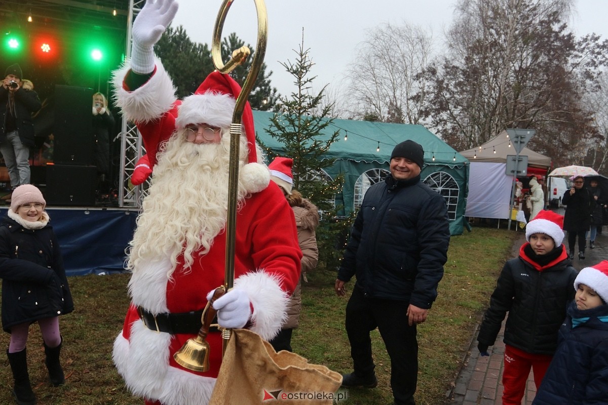 Jarmark świąteczny w Olszewie-Borkach [8.12.2024] - zdjęcie #119 - eOstroleka.pl