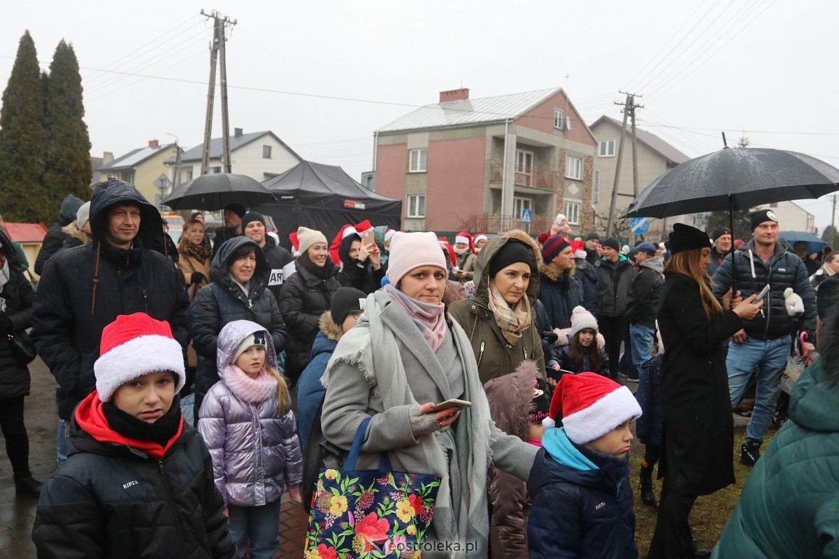 Jarmark świąteczny w Olszewie-Borkach [8.12.2024] - zdjęcie #113 - eOstroleka.pl