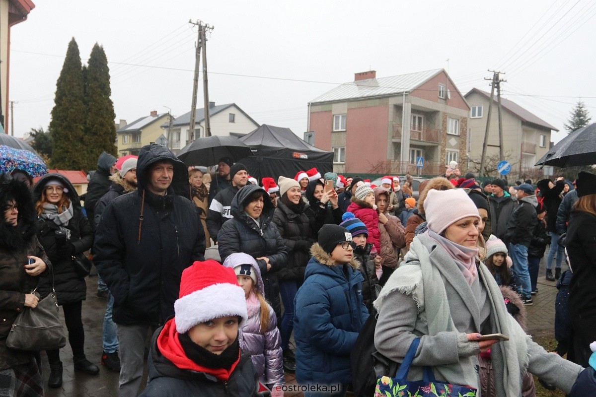 Jarmark świąteczny w Olszewie-Borkach [8.12.2024] - zdjęcie #111 - eOstroleka.pl