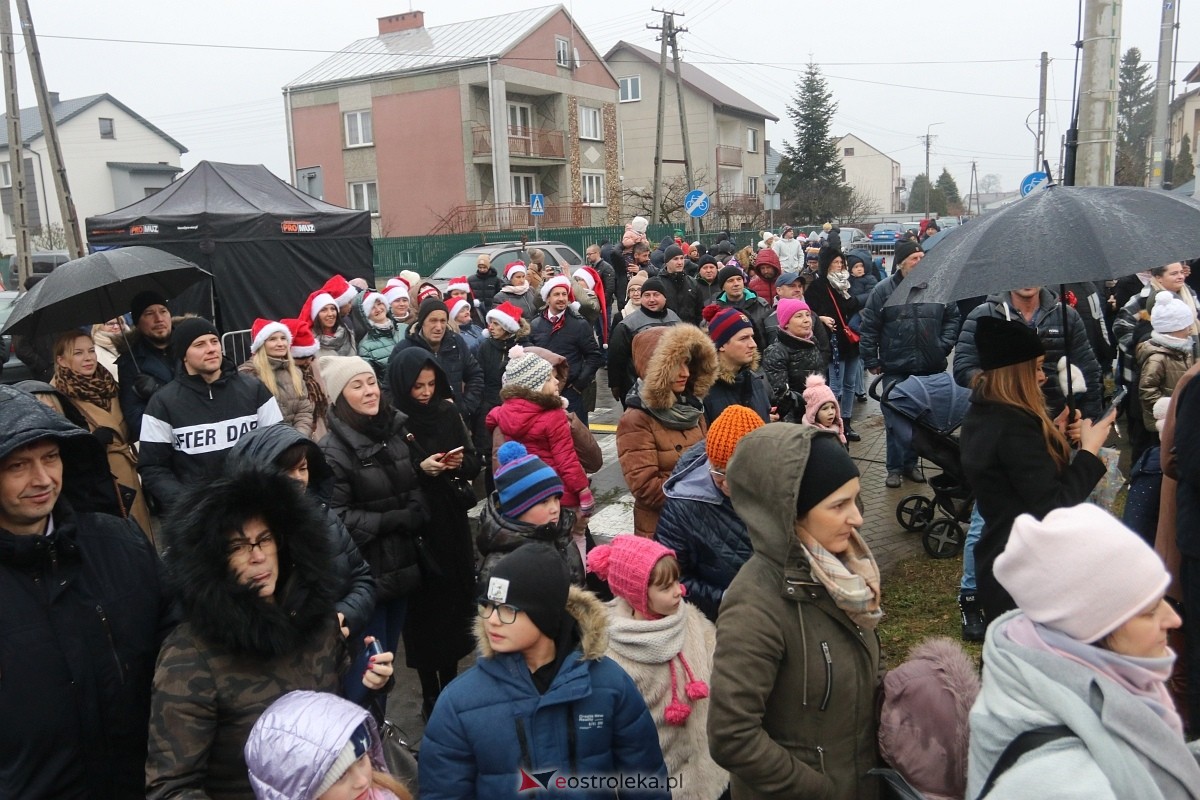 Jarmark świąteczny w Olszewie-Borkach [8.12.2024] - zdjęcie #105 - eOstroleka.pl