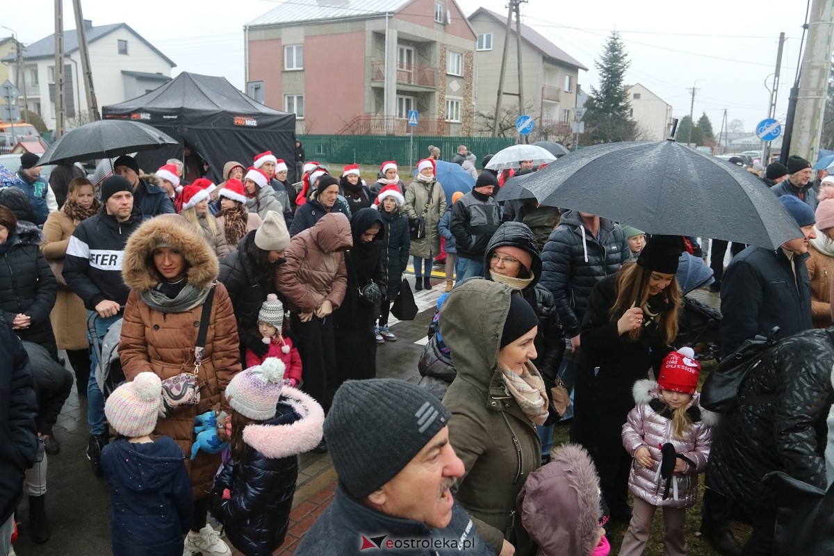 Jarmark świąteczny w Olszewie-Borkach [8.12.2024] - zdjęcie #91 - eOstroleka.pl