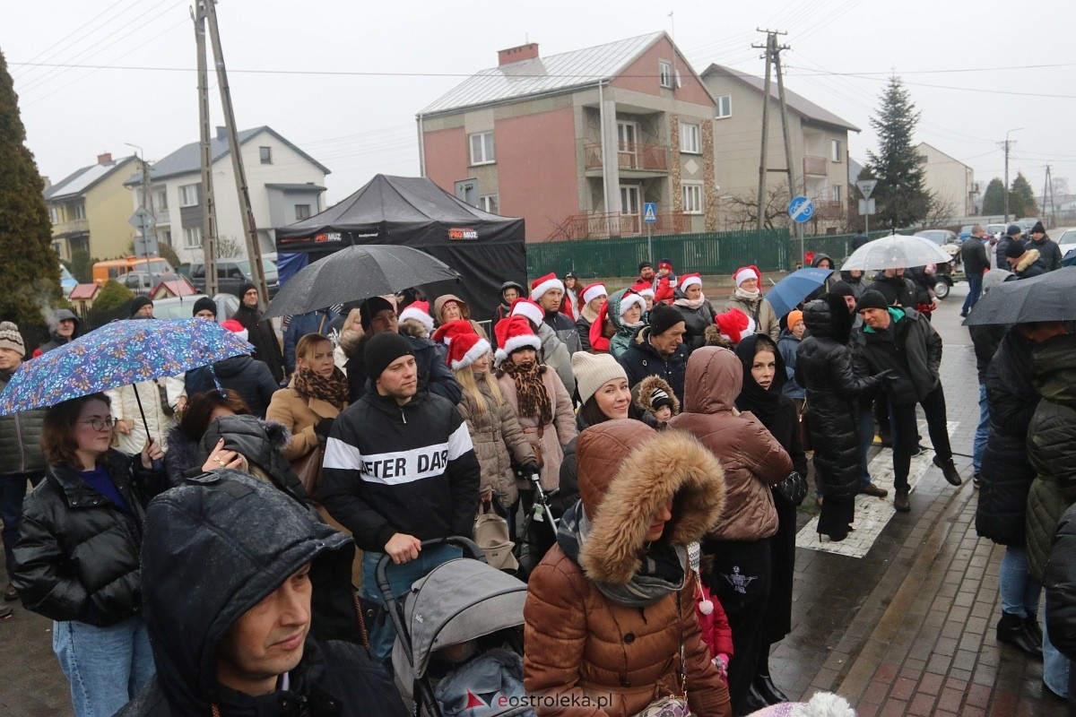 Jarmark świąteczny w Olszewie-Borkach [8.12.2024] - zdjęcie #89 - eOstroleka.pl