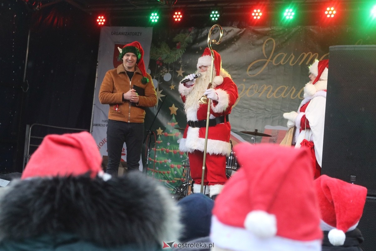 Jarmark świąteczny w Olszewie-Borkach [8.12.2024] - zdjęcie #85 - eOstroleka.pl