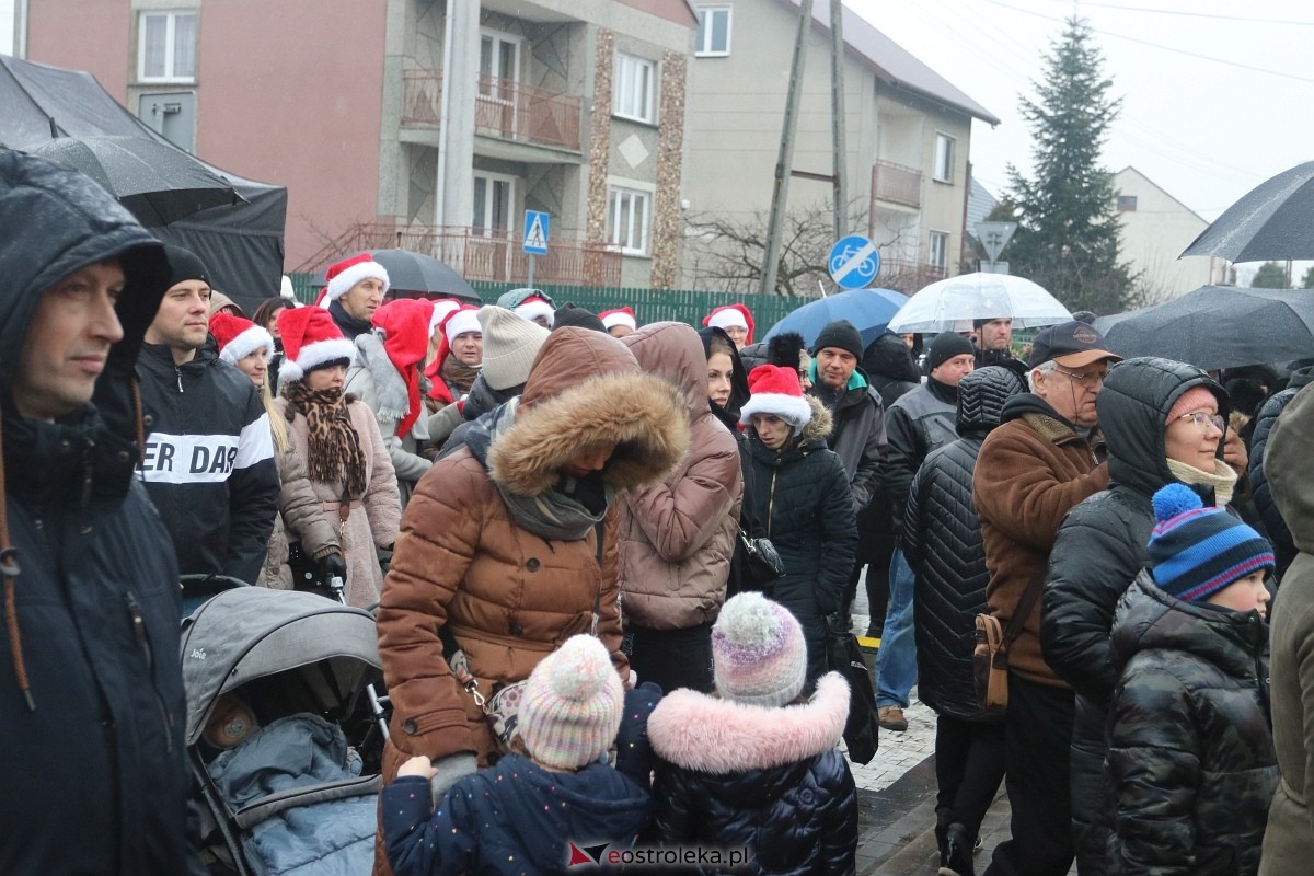 Jarmark świąteczny w Olszewie-Borkach [8.12.2024] - zdjęcie #77 - eOstroleka.pl