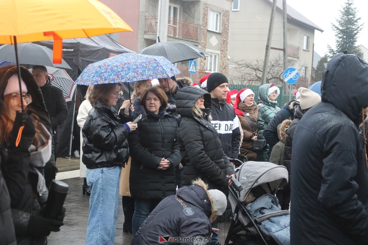 Jarmark świąteczny w Olszewie-Borkach [8.12.2024] - zdjęcie #71 - eOstroleka.pl