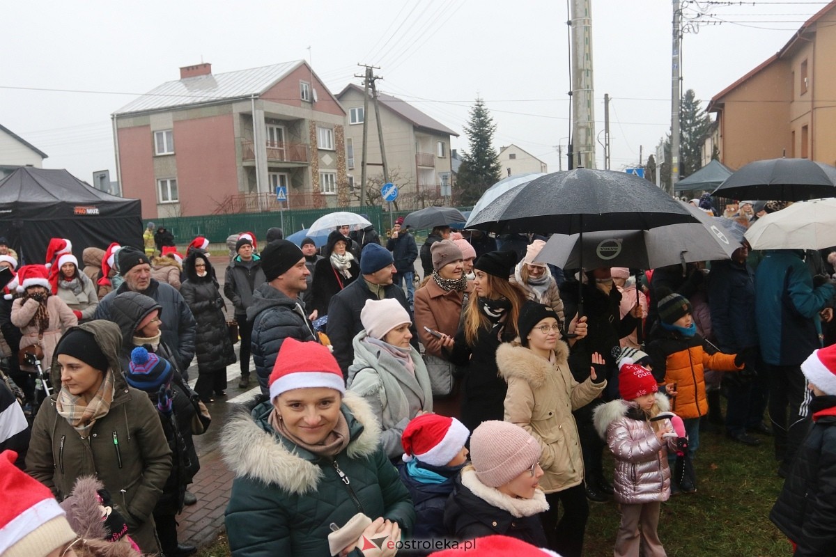 Jarmark świąteczny w Olszewie-Borkach [8.12.2024] - zdjęcie #63 - eOstroleka.pl
