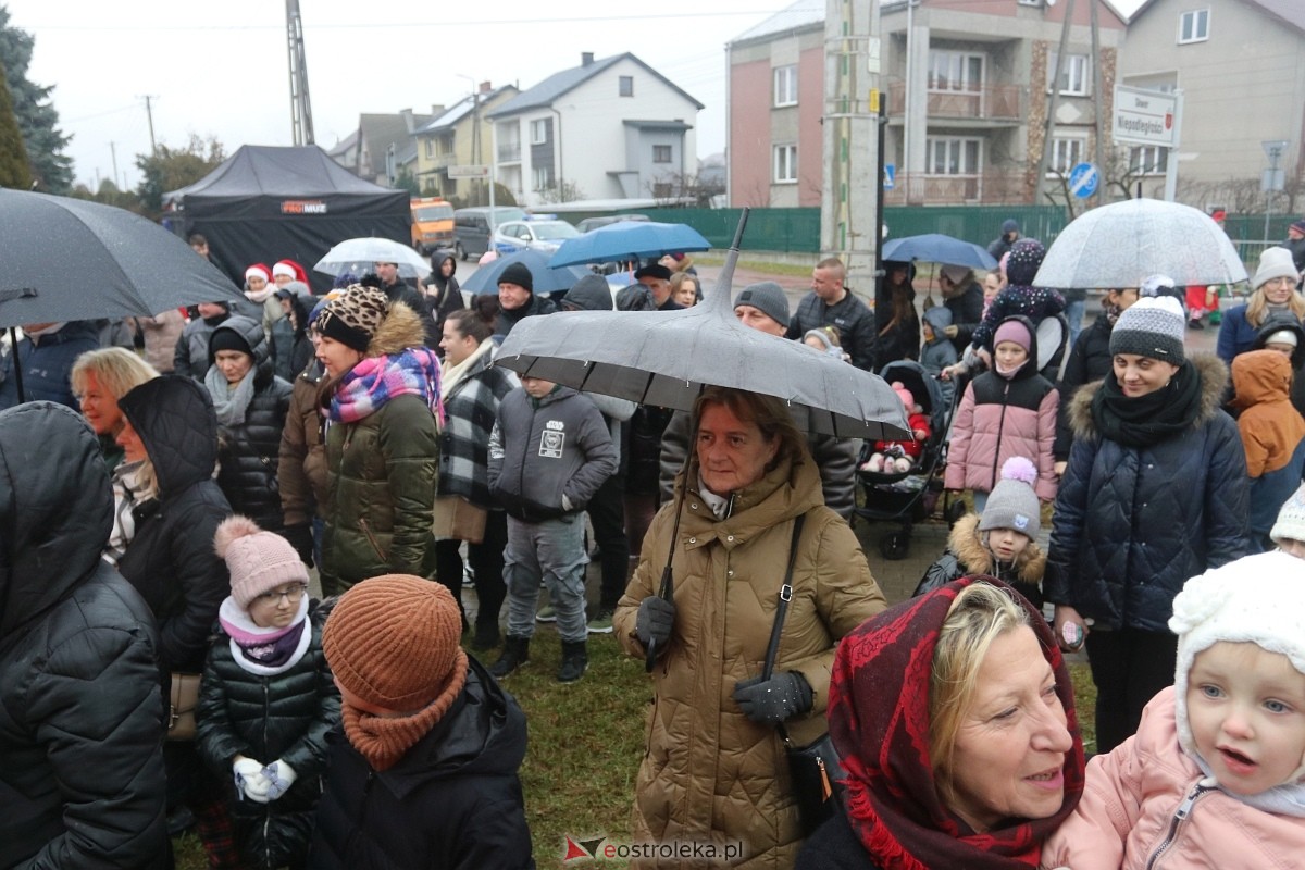 Jarmark świąteczny w Olszewie-Borkach [8.12.2024] - zdjęcie #47 - eOstroleka.pl