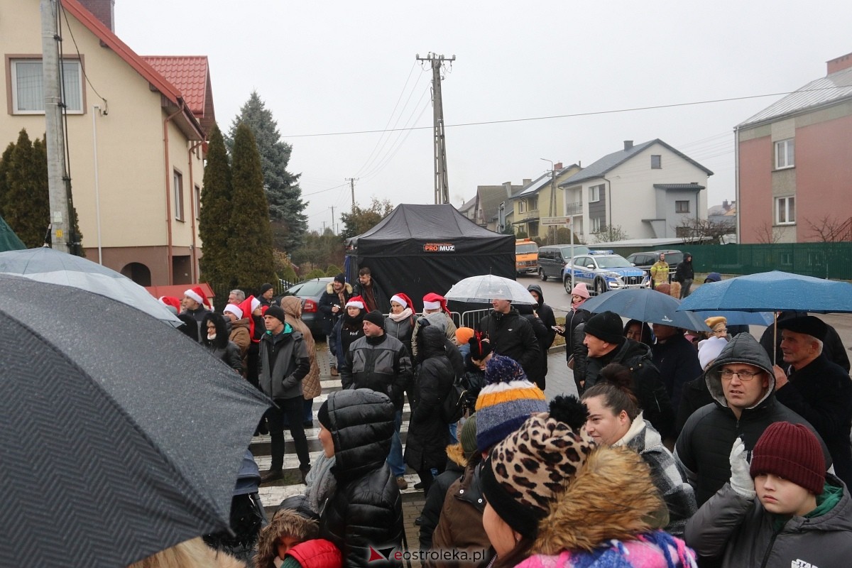 Jarmark świąteczny w Olszewie-Borkach [8.12.2024] - zdjęcie #41 - eOstroleka.pl