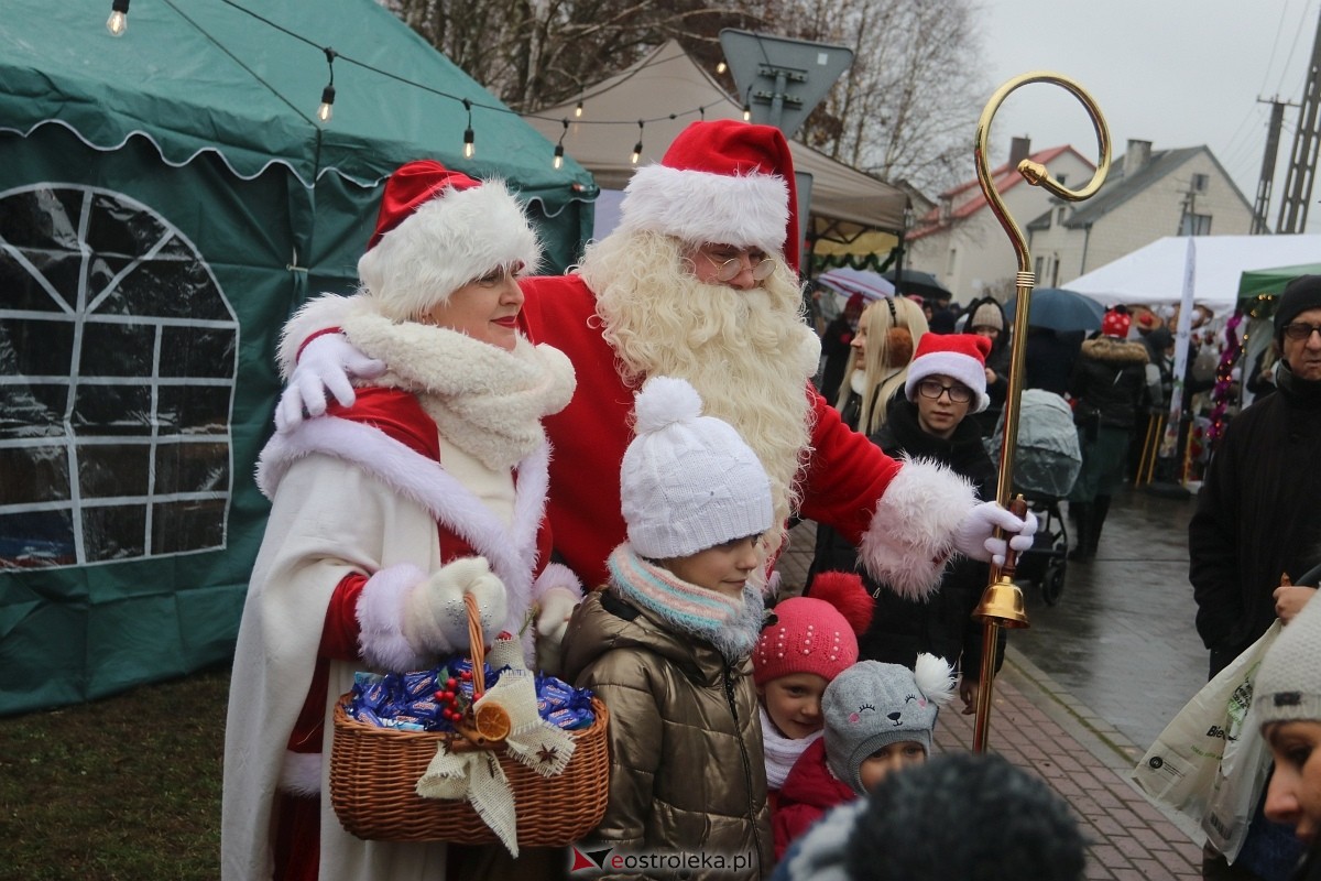 Jarmark świąteczny w Olszewie-Borkach [8.12.2024] - zdjęcie #33 - eOstroleka.pl