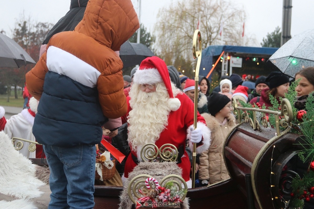 Jarmark świąteczny w Olszewie-Borkach [8.12.2024] - zdjęcie #81 - eOstroleka.pl