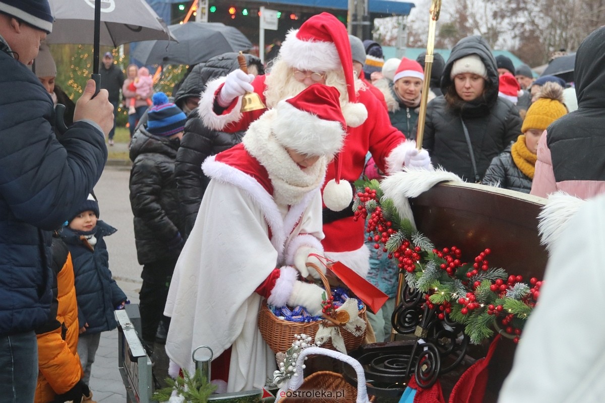 Jarmark świąteczny w Olszewie-Borkach [8.12.2024] - zdjęcie #75 - eOstroleka.pl