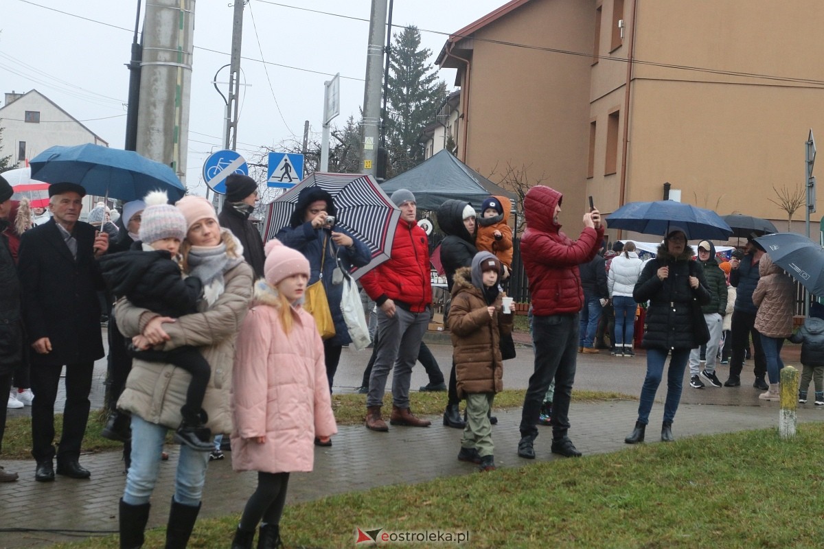 Jarmark świąteczny w Olszewie-Borkach [8.12.2024] - zdjęcie #58 - eOstroleka.pl