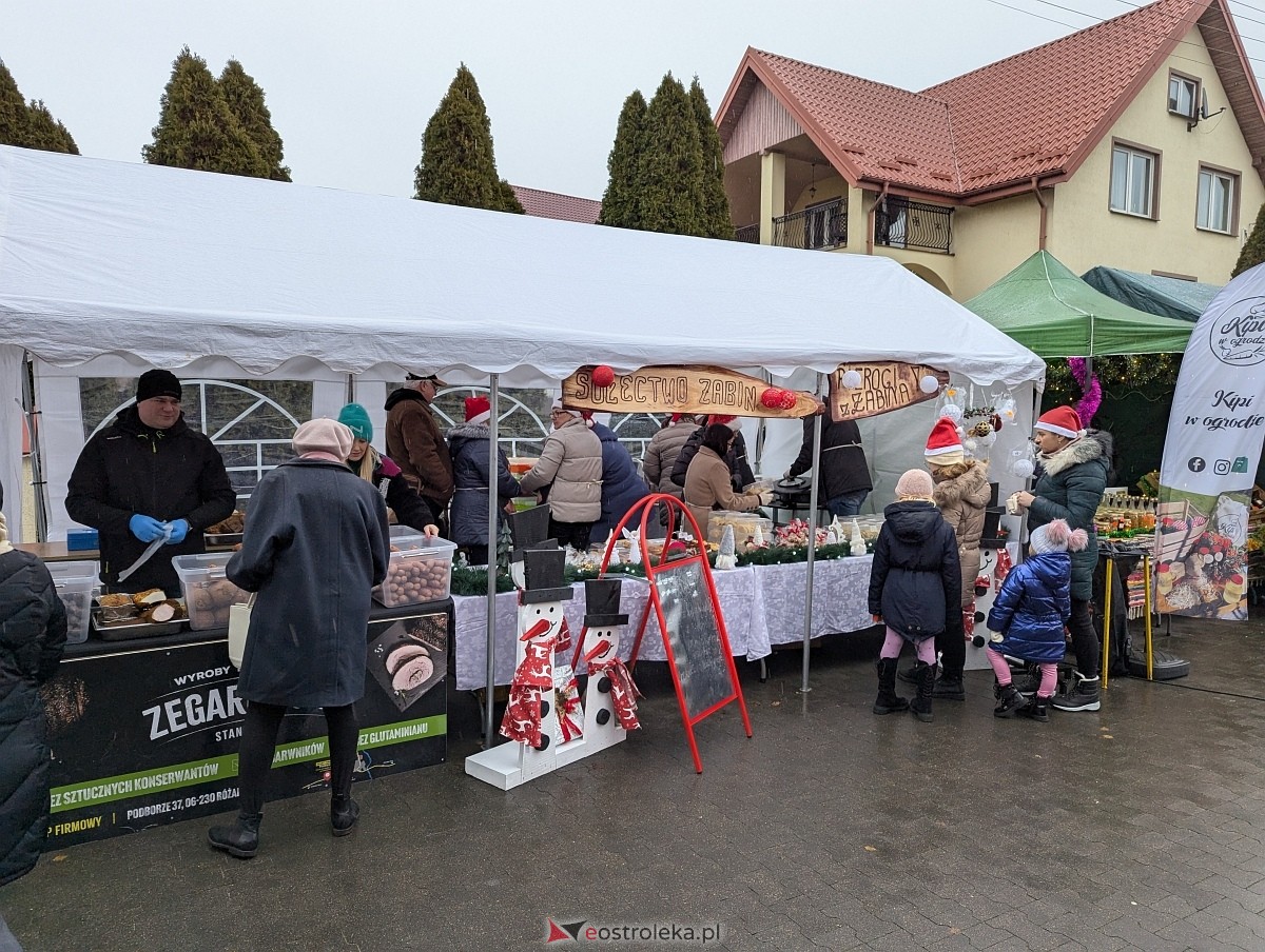 Jarmark świąteczny w Olszewie-Borkach [8.12.2024] - zdjęcie #32 - eOstroleka.pl