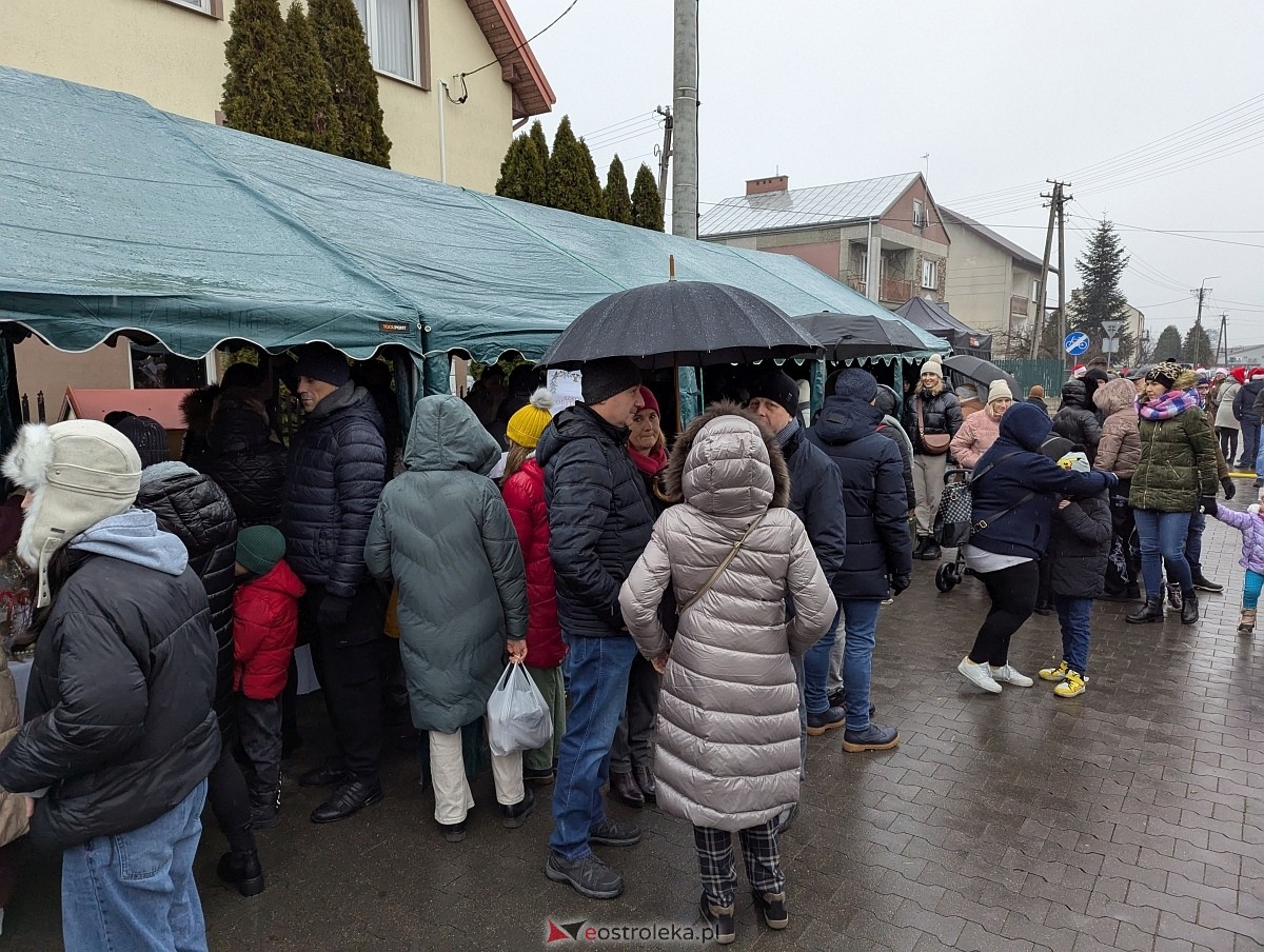 Jarmark świąteczny w Olszewie-Borkach [8.12.2024] - zdjęcie #27 - eOstroleka.pl