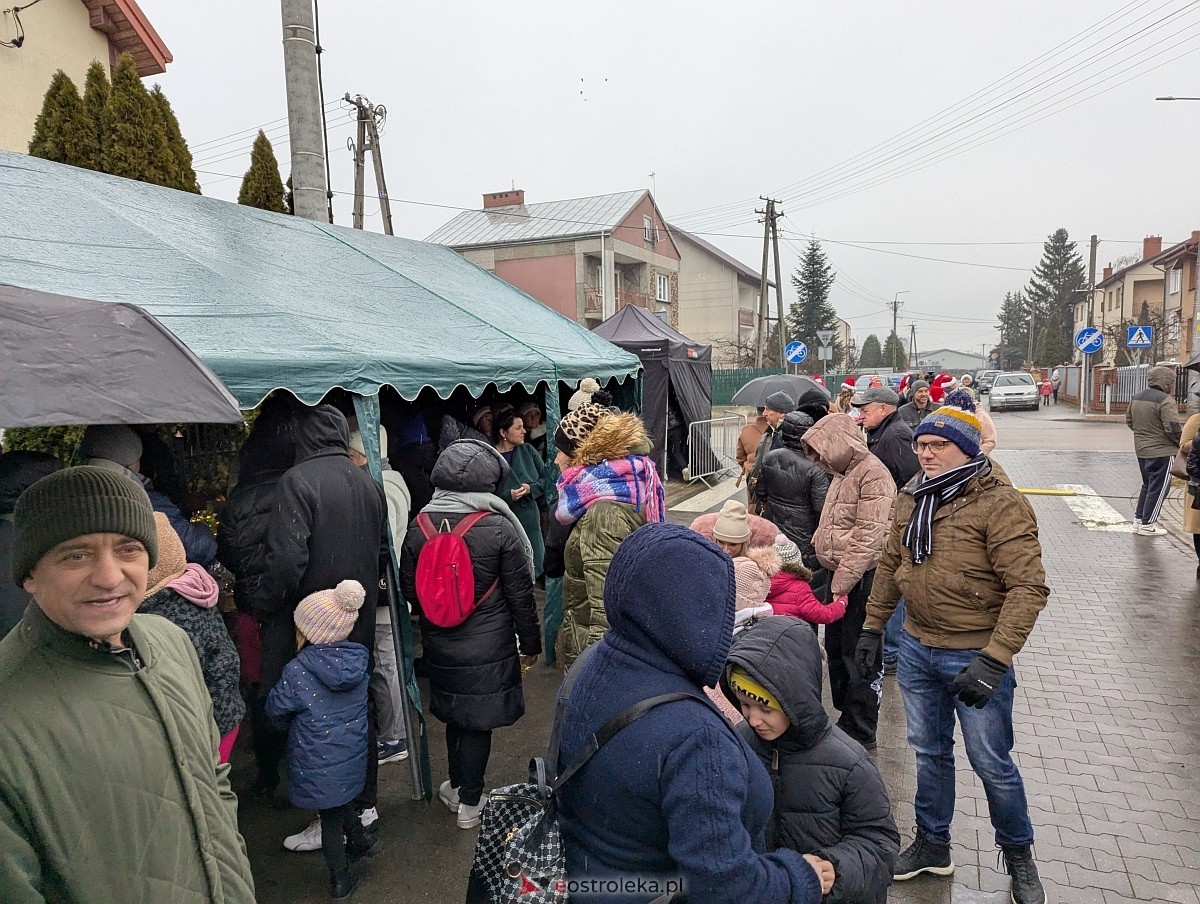 Jarmark świąteczny w Olszewie-Borkach [8.12.2024] - zdjęcie #26 - eOstroleka.pl